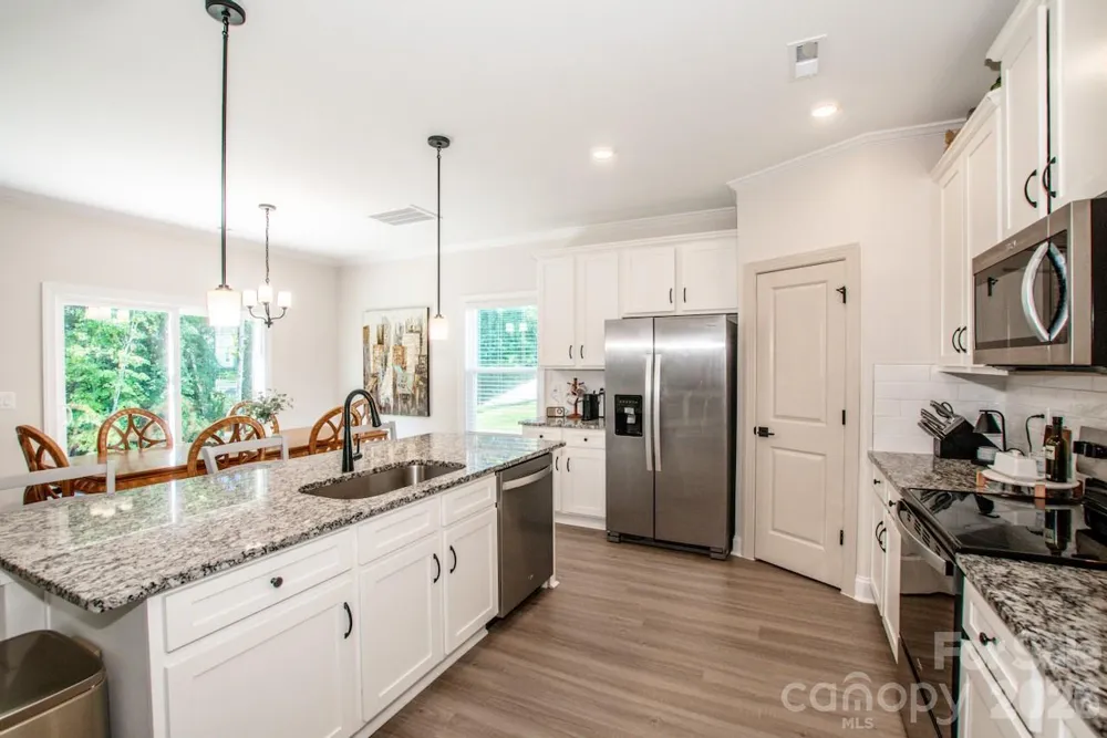 119 Brixham Loop Troutman, NC 28166