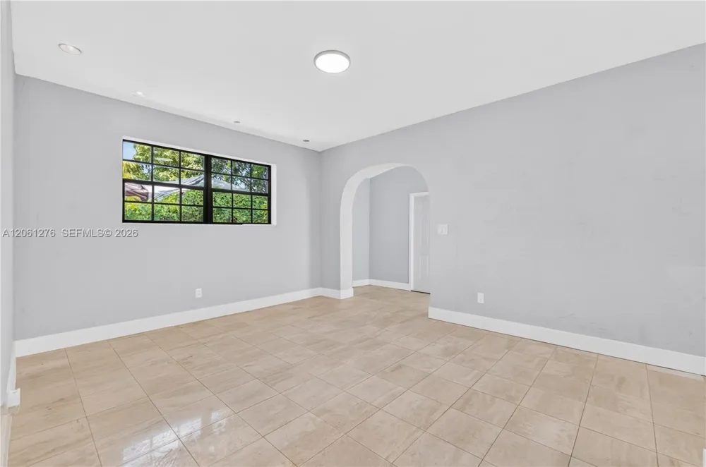 4011 SW 32nd St West Park, FL 33023