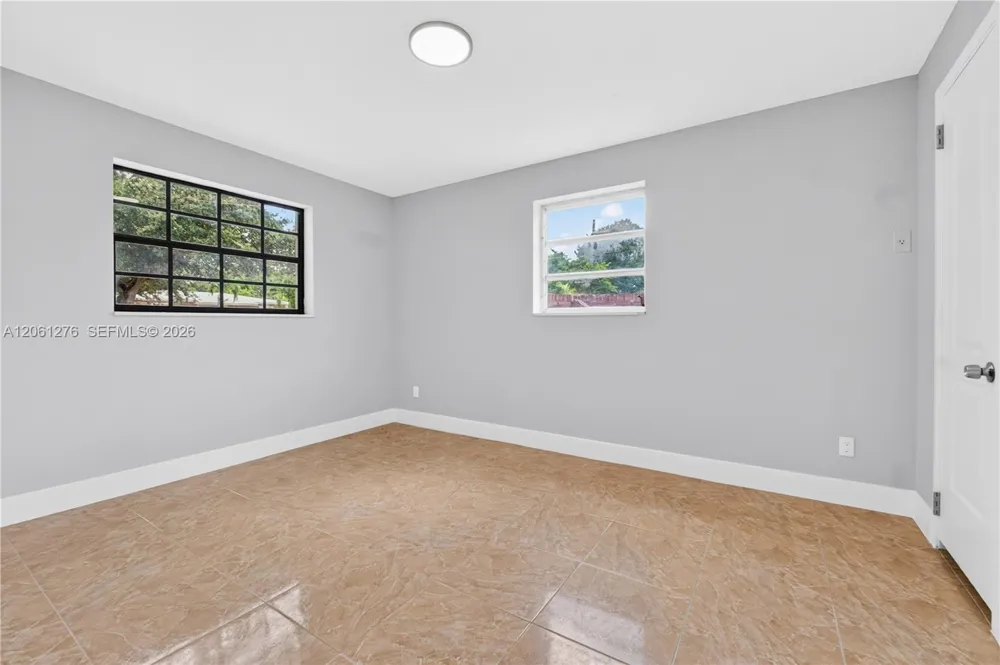 4011 SW 32nd St West Park, FL 33023