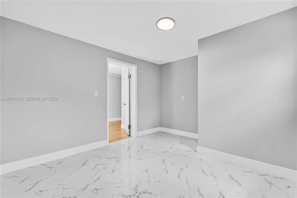 4011 SW 32nd St West Park, FL 33023