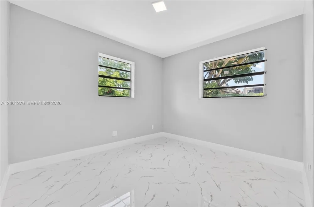 4011 SW 32nd St West Park, FL 33023