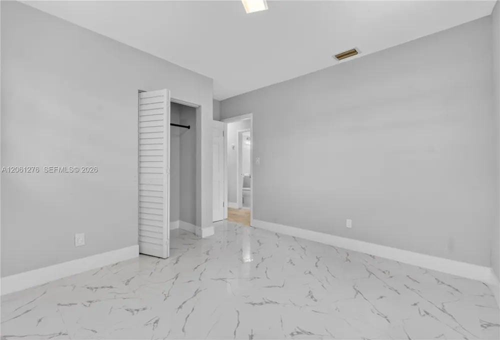 4011 SW 32nd St West Park, FL 33023