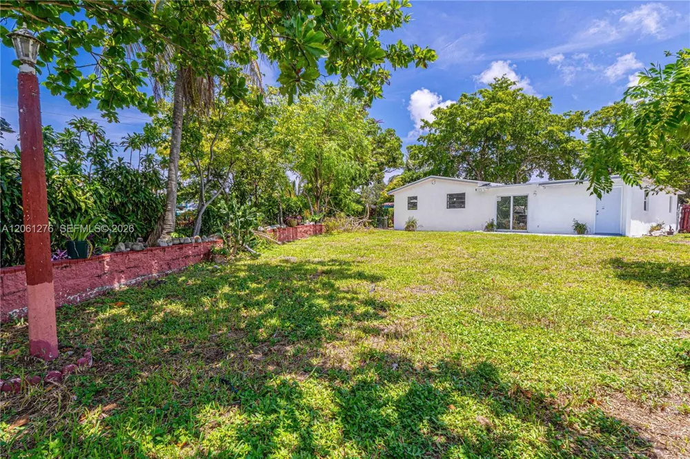 4011 SW 32nd St West Park, FL 33023