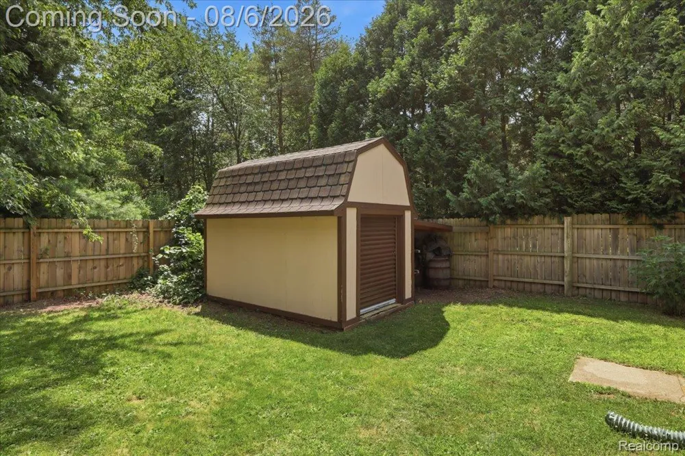 4550 Hummer Lake Road Brandon Charter Township, MI 48462