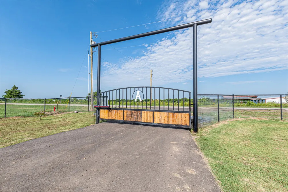 4340 Fm 1563 Wolfe City, TX 75496