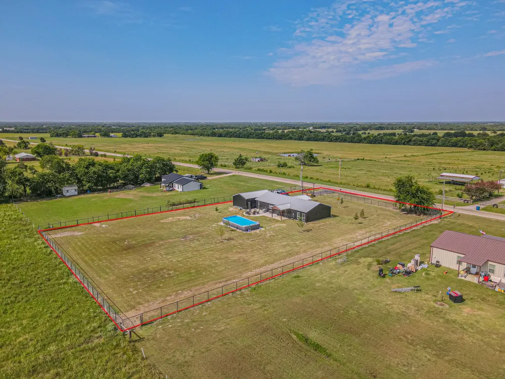 4340 Fm 1563 Wolfe City, TX 75496