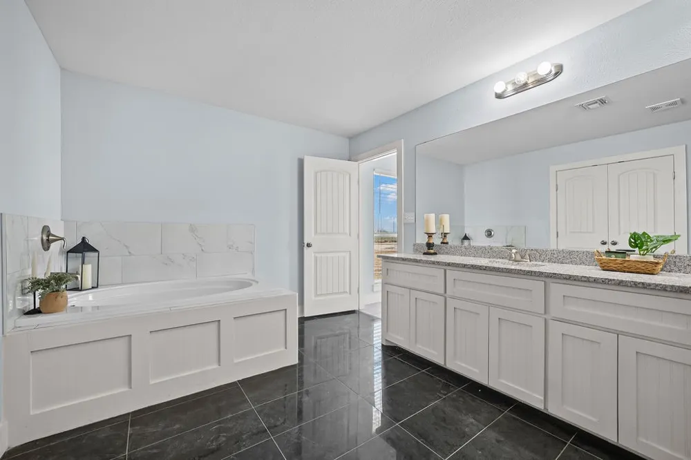 4331 Callicoatte Rd Robstown, TX 78380