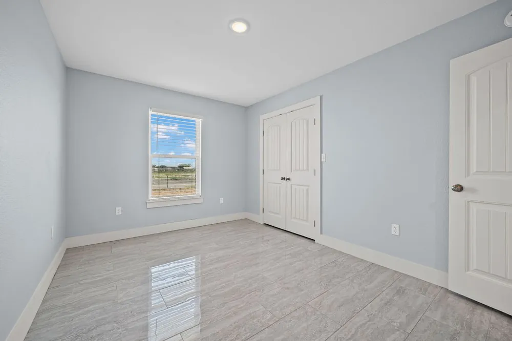 4331 Callicoatte Rd Robstown, TX 78380