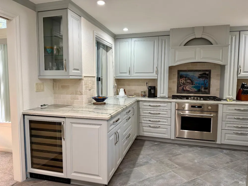 2034 Stonefield Lane Santa Rosa, CA 95403