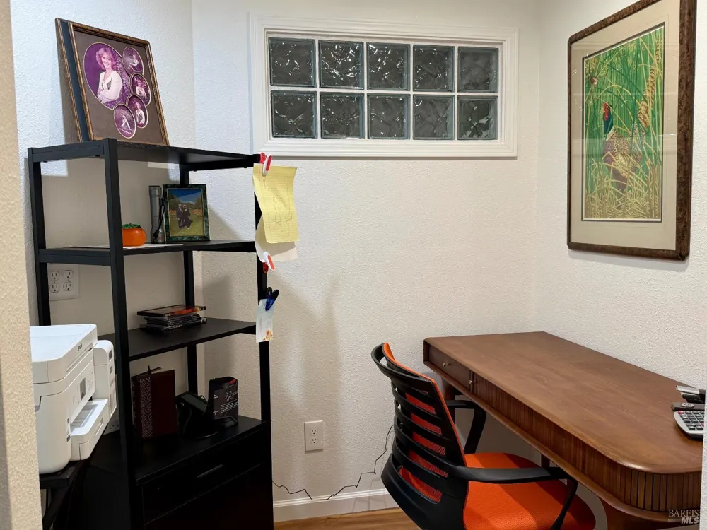 2034 Stonefield Lane Santa Rosa, CA 95403