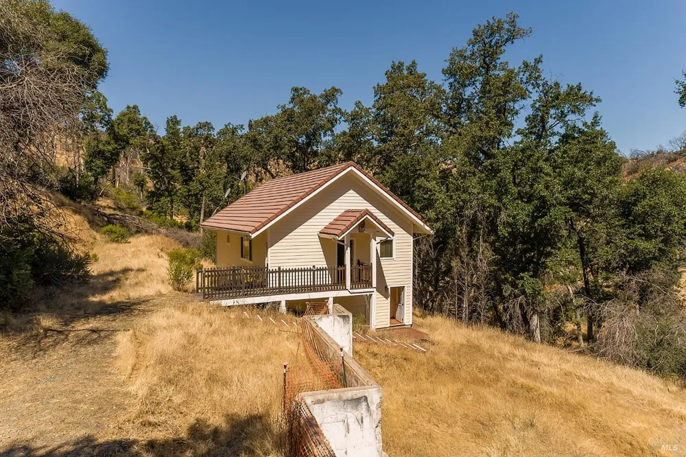 5950 State Highway 128 Napa, CA 94558