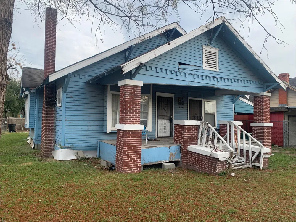 5001 Sherman Street Houston, TX 77011