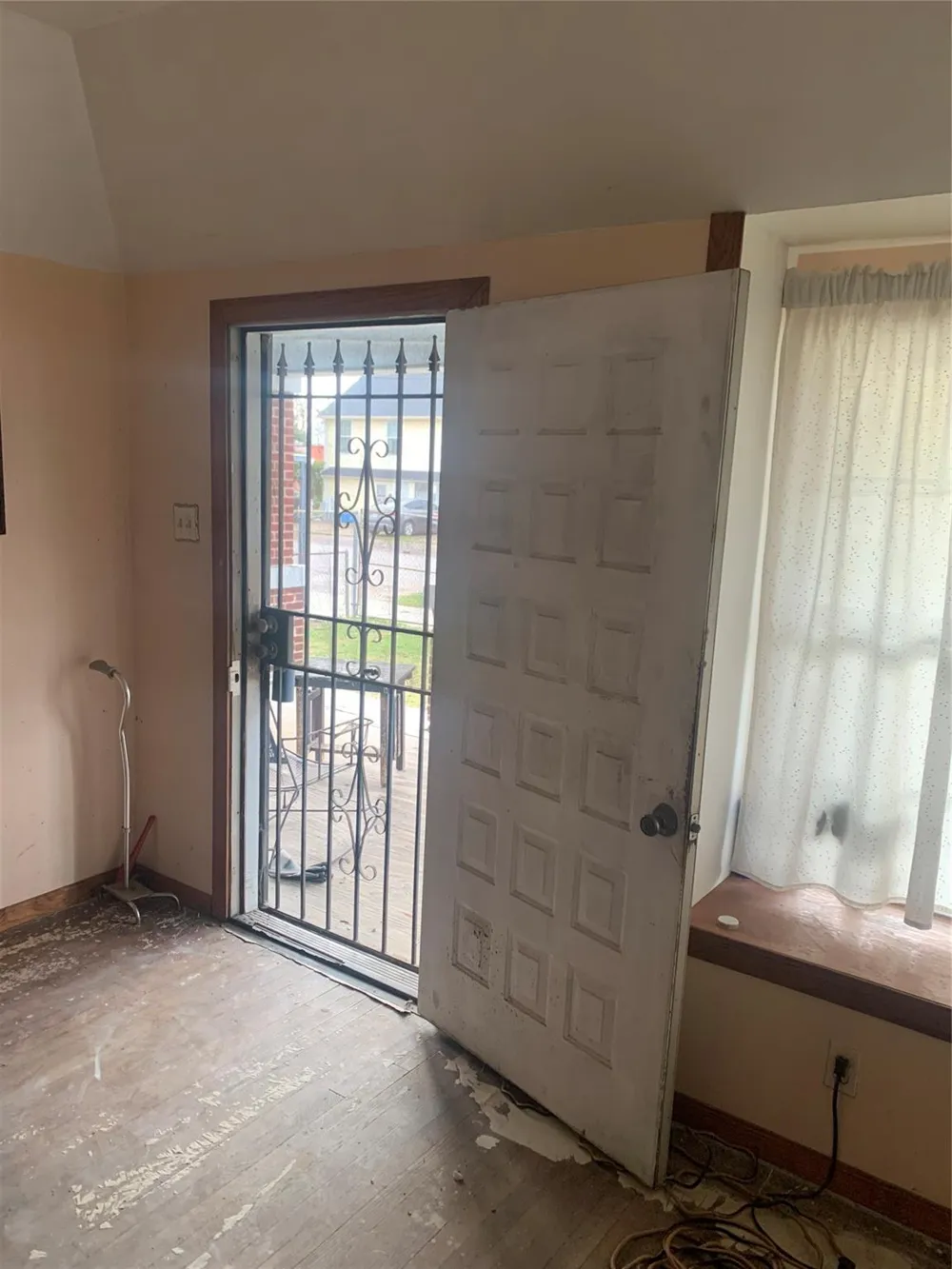 5001 Sherman Street Houston, TX 77011