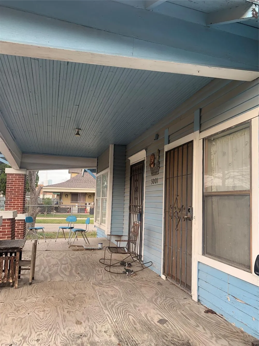 5001 Sherman Street Houston, TX 77011