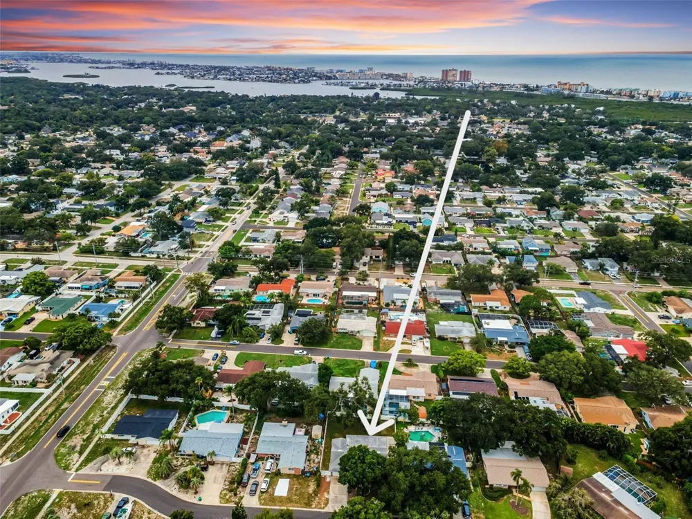 13760 87TH PLACE Seminole, FL 33776