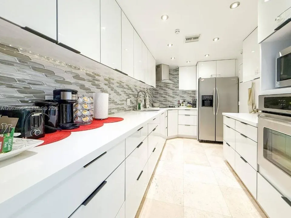 3901 S Ocean Dr #9B Hollywood, FL 33019