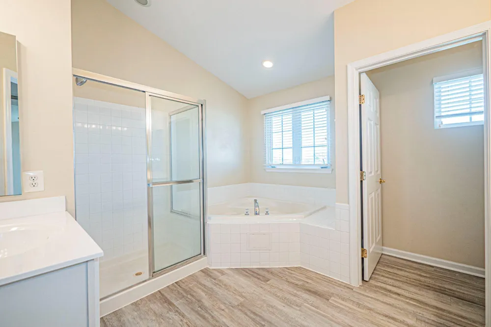 10 FIONA WAY Brunswick, MD 21758