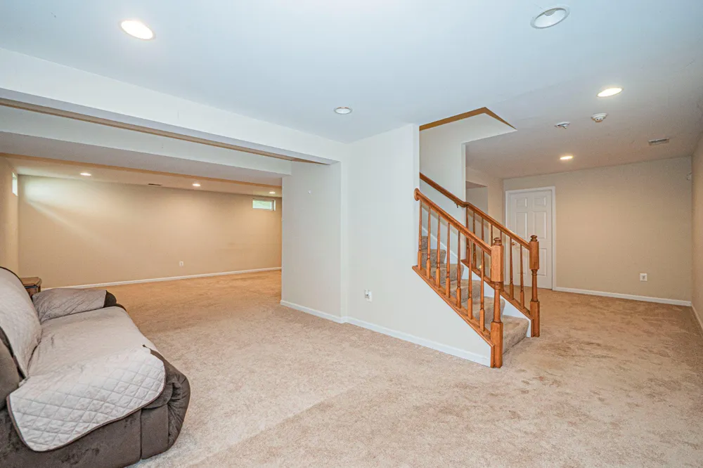 10 FIONA WAY Brunswick, MD 21758