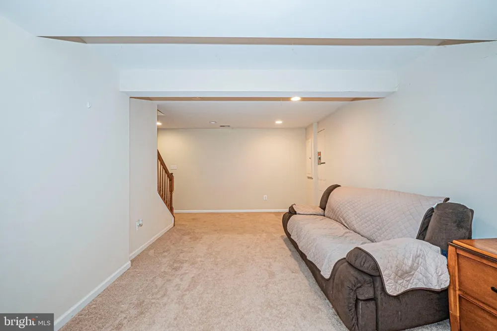 10 FIONA WAY Brunswick, MD 21758