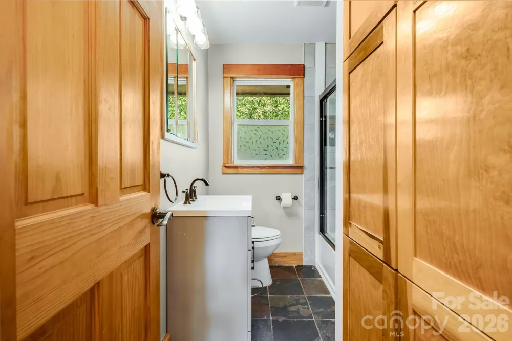 10 Davenport Place Asheville, NC 28806