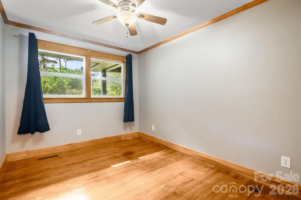 10 Davenport Place Asheville, NC 28806