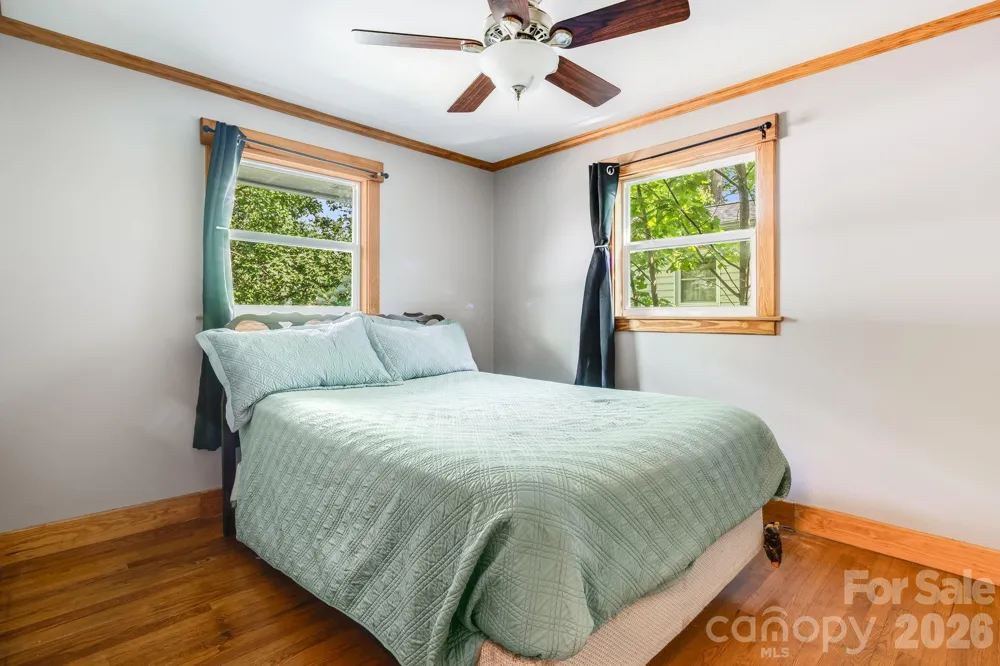 10 Davenport Place Asheville, NC 28806