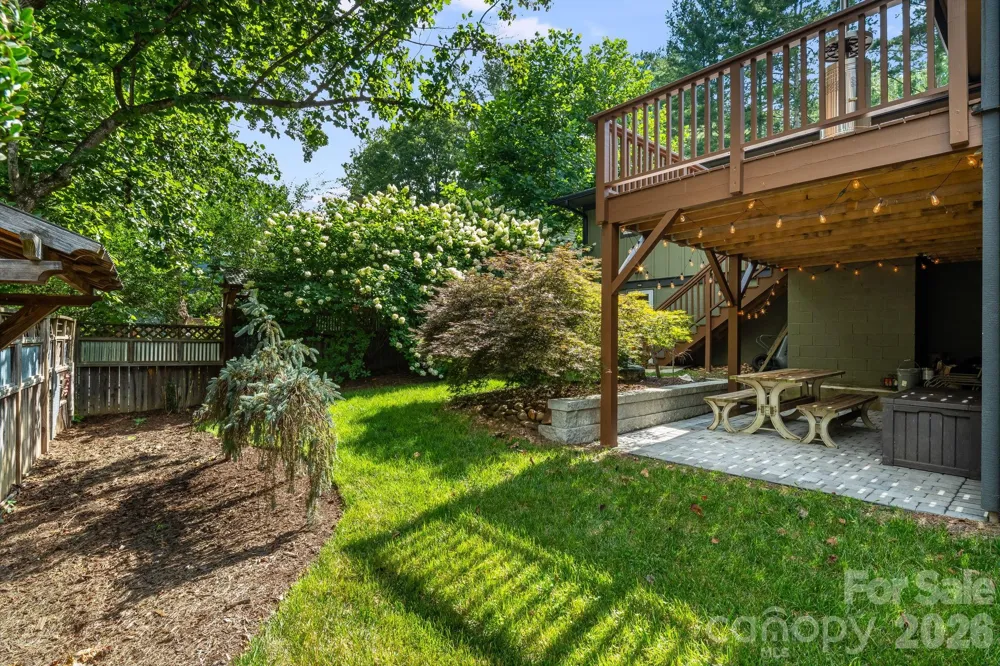 10 Davenport Place Asheville, NC 28806