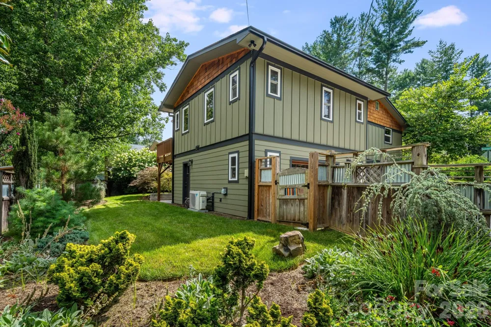 10 Davenport Place Asheville, NC 28806