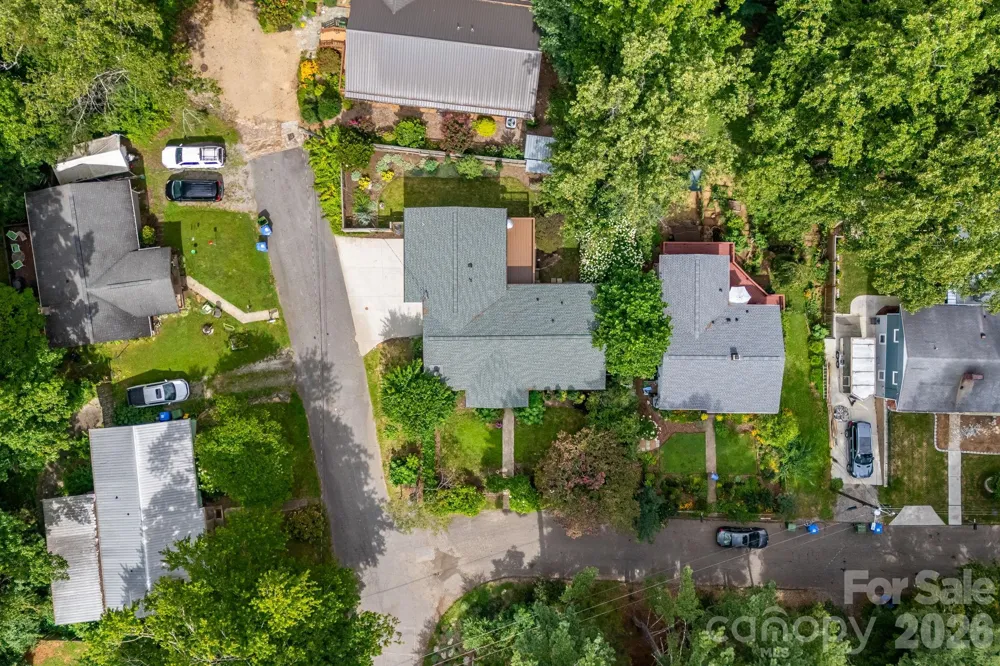 10 Davenport Place Asheville, NC 28806