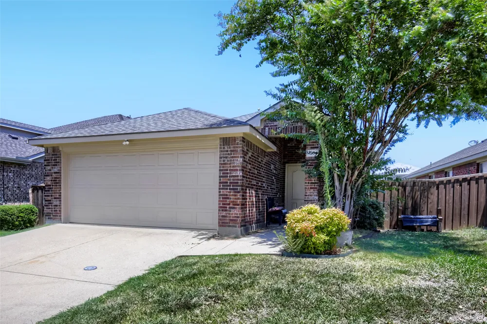 4004 Ridgetop Drive Heartland, TX 75126