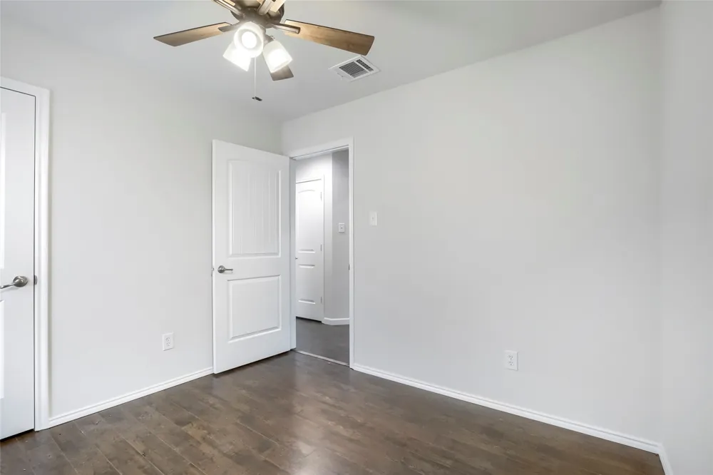 4004 Ridgetop Drive Heartland, TX 75126