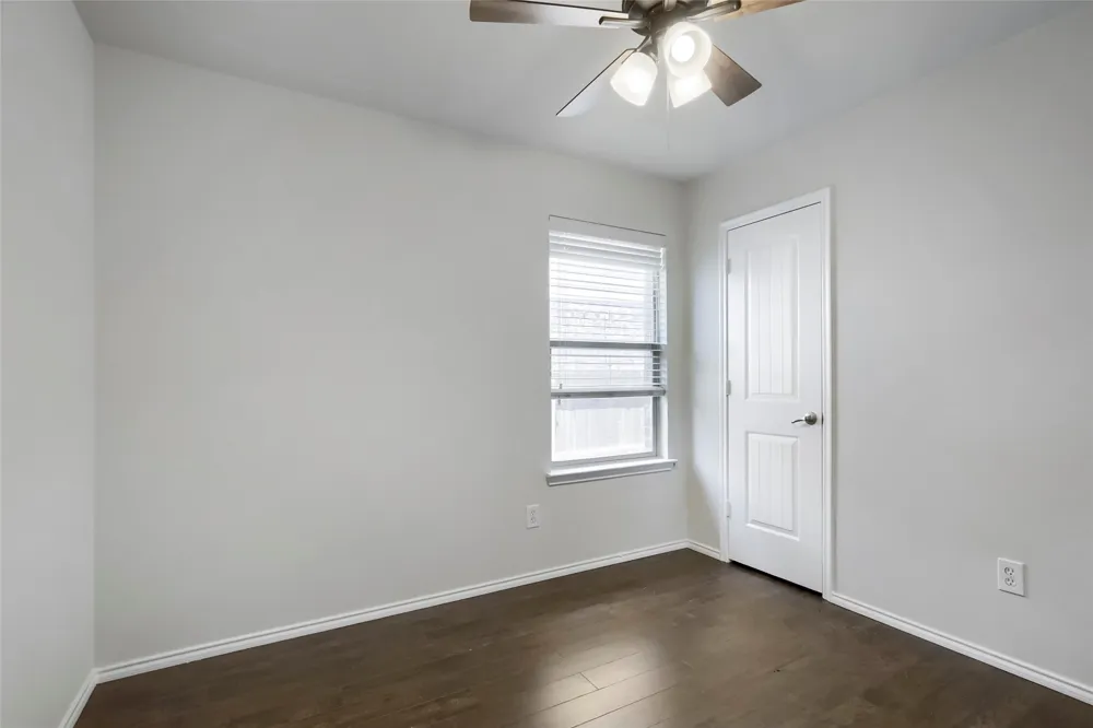 4004 Ridgetop Drive Heartland, TX 75126