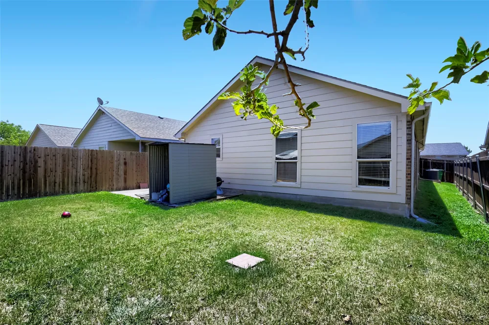 4004 Ridgetop Drive Heartland, TX 75126