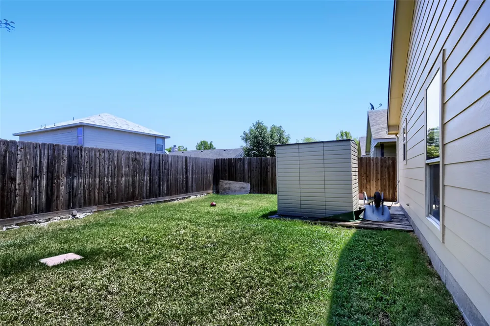 4004 Ridgetop Drive Heartland, TX 75126