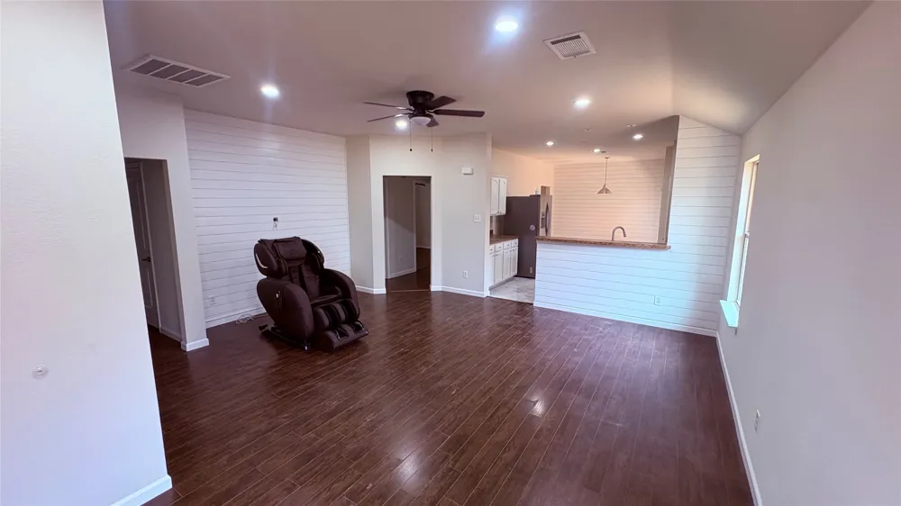4004 Ridgetop Drive Heartland, TX 75126