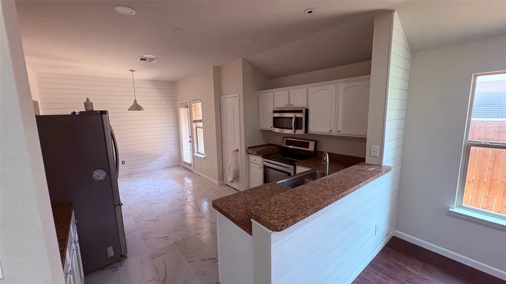 4004 Ridgetop Drive Heartland, TX 75126