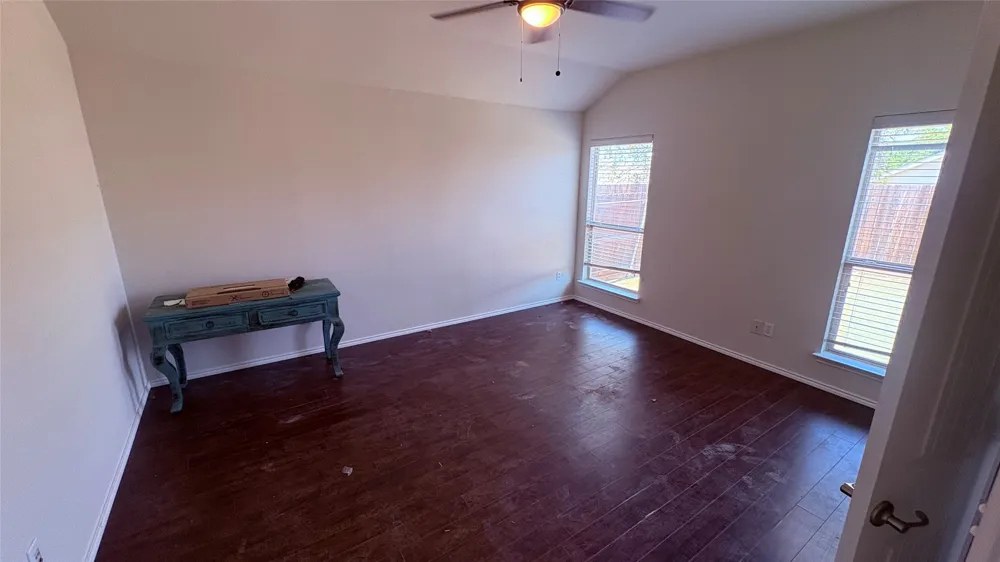 4004 Ridgetop Drive Heartland, TX 75126