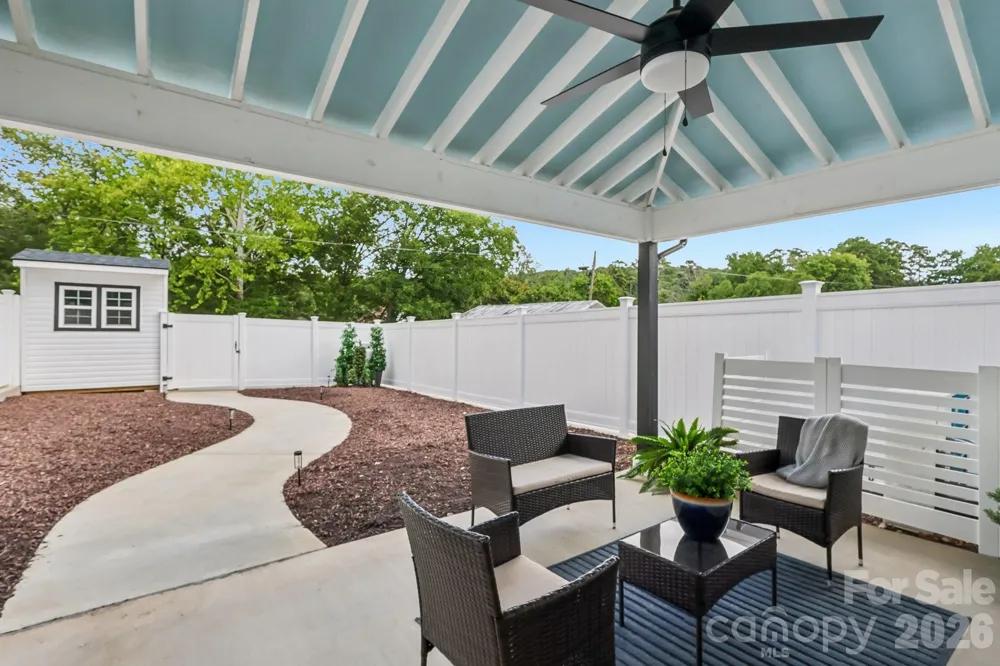 105 Maple Street Badin, NC 28009