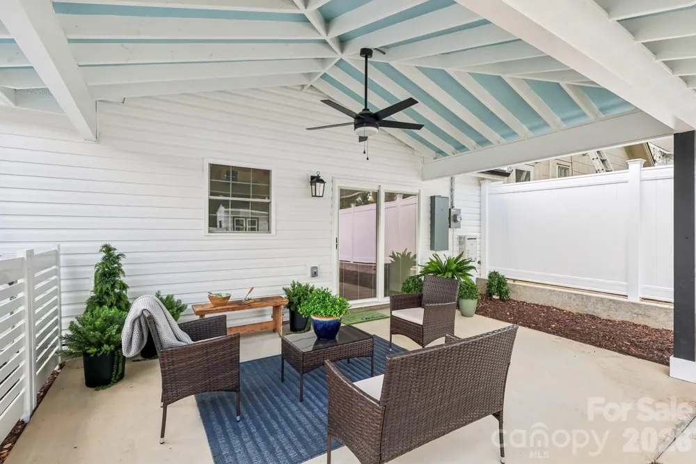 105 Maple Street Badin, NC 28009