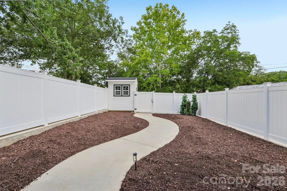 105 Maple Street Badin, NC 28009