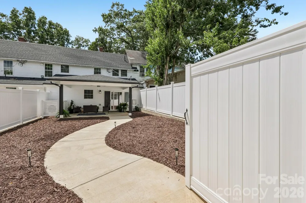 105 Maple Street Badin, NC 28009