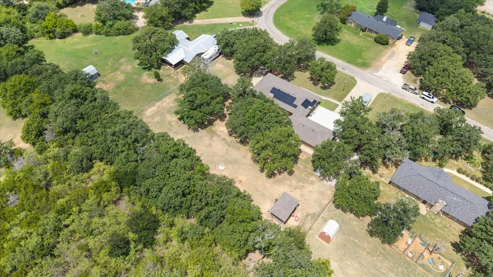 902 Greenbriar Drive Joshua, TX 76058