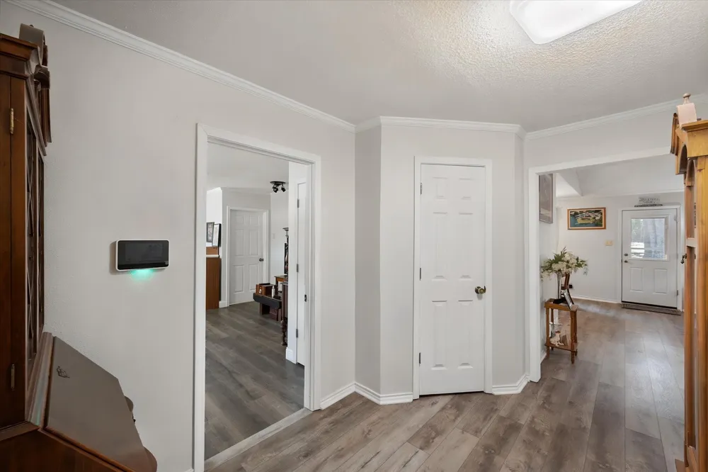 902 Greenbriar Drive Joshua, TX 76058