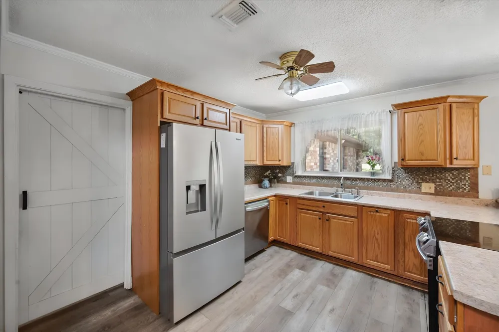 902 Greenbriar Drive Joshua, TX 76058
