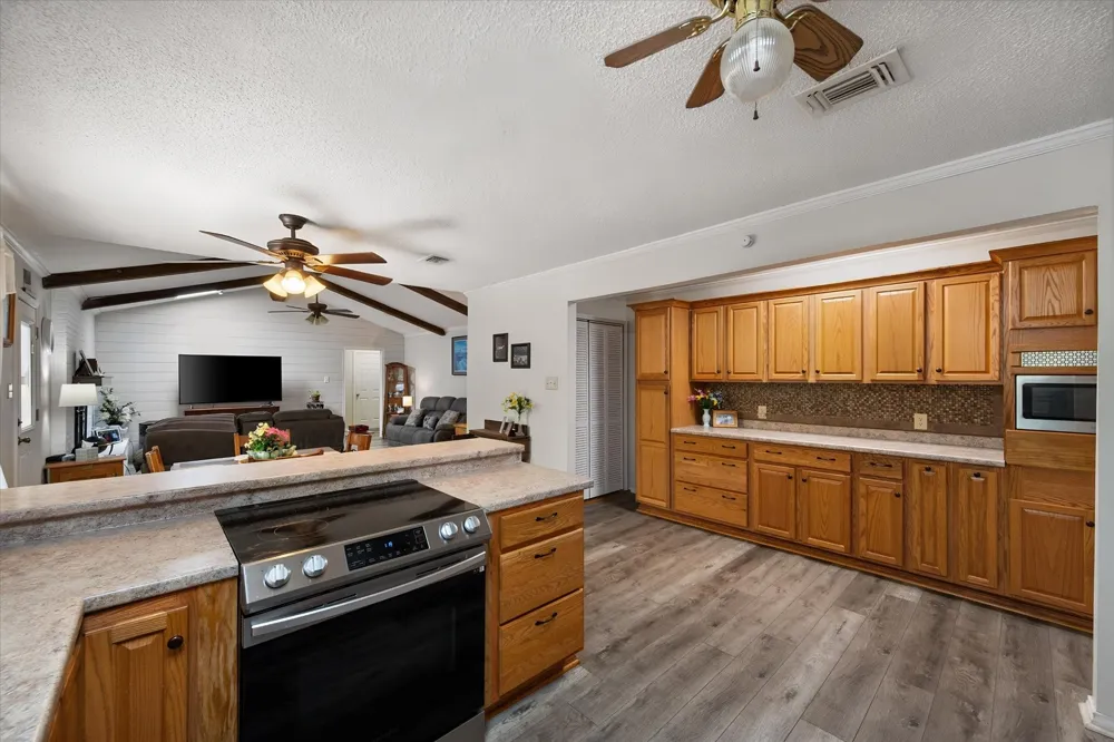 902 Greenbriar Drive Joshua, TX 76058