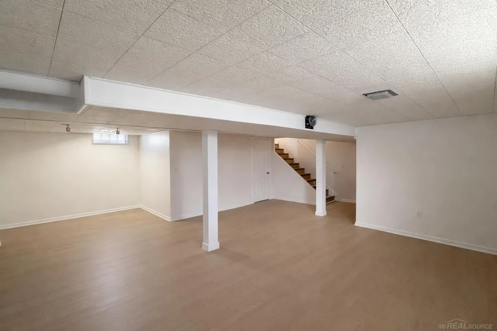 2034 Mortenson Boulevard Berkley City, MI 48072