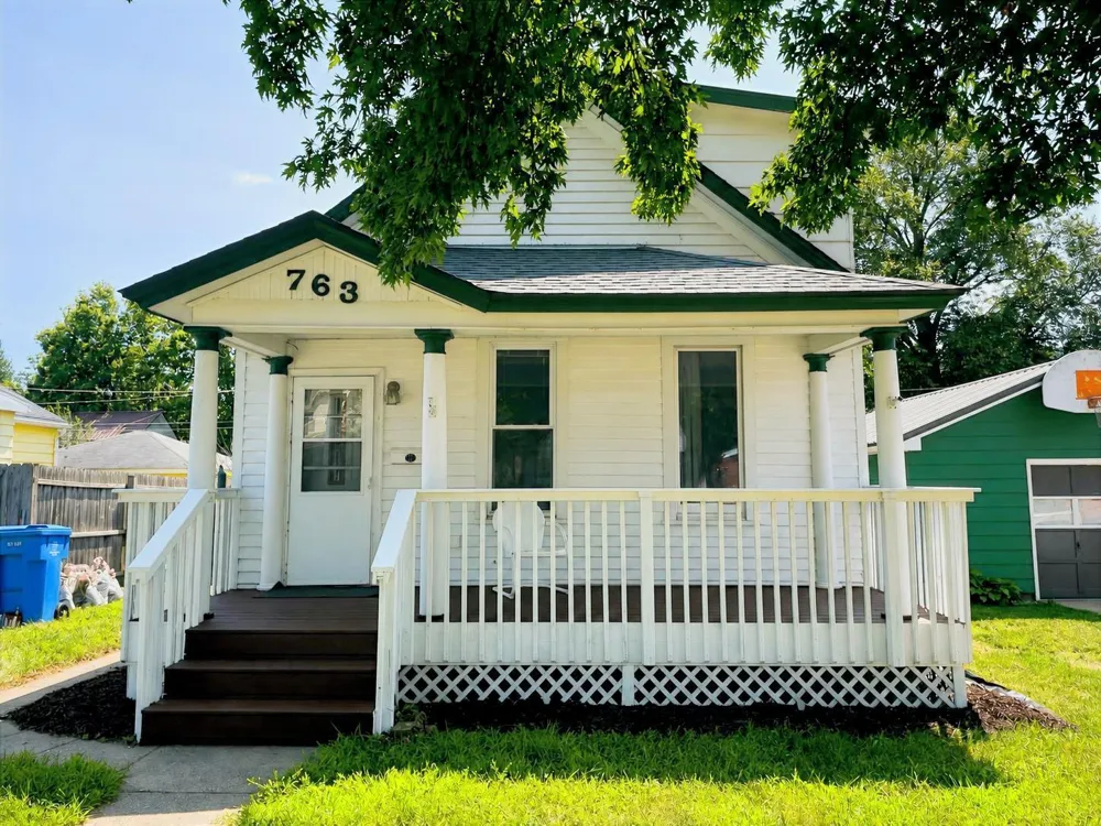 763 W Mark Street Winona, MN 55987