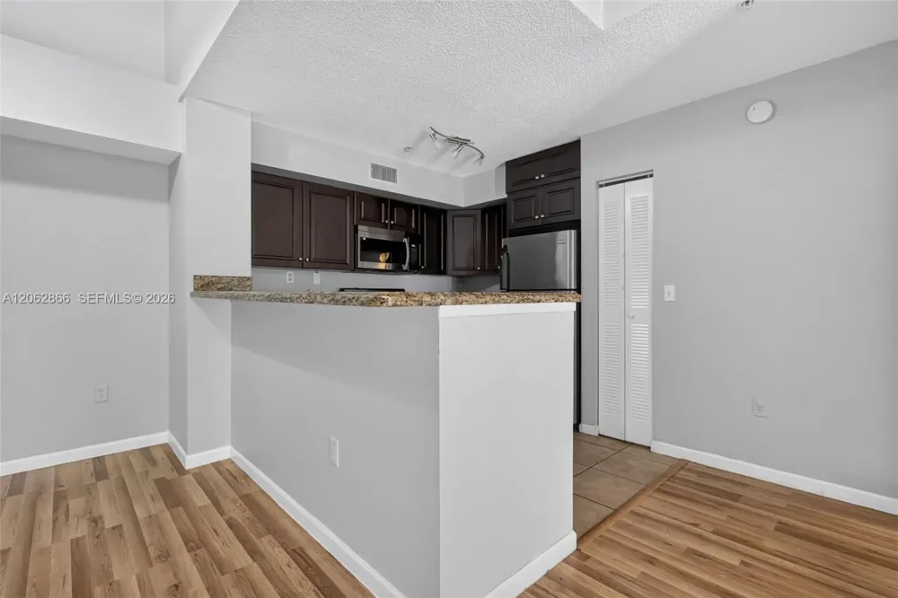 7808 Sonoma Springs Cir #304 Lake Worth, FL 33463