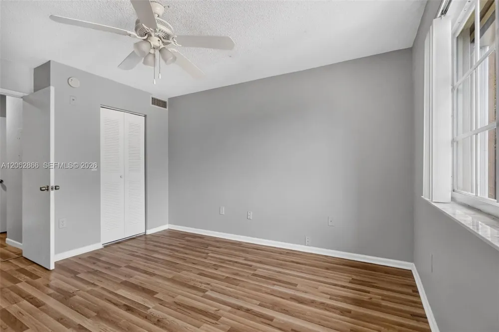 7808 Sonoma Springs Cir #304 Lake Worth, FL 33463