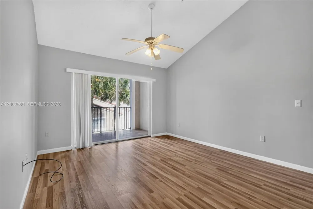 7808 Sonoma Springs Cir #304 Lake Worth, FL 33463